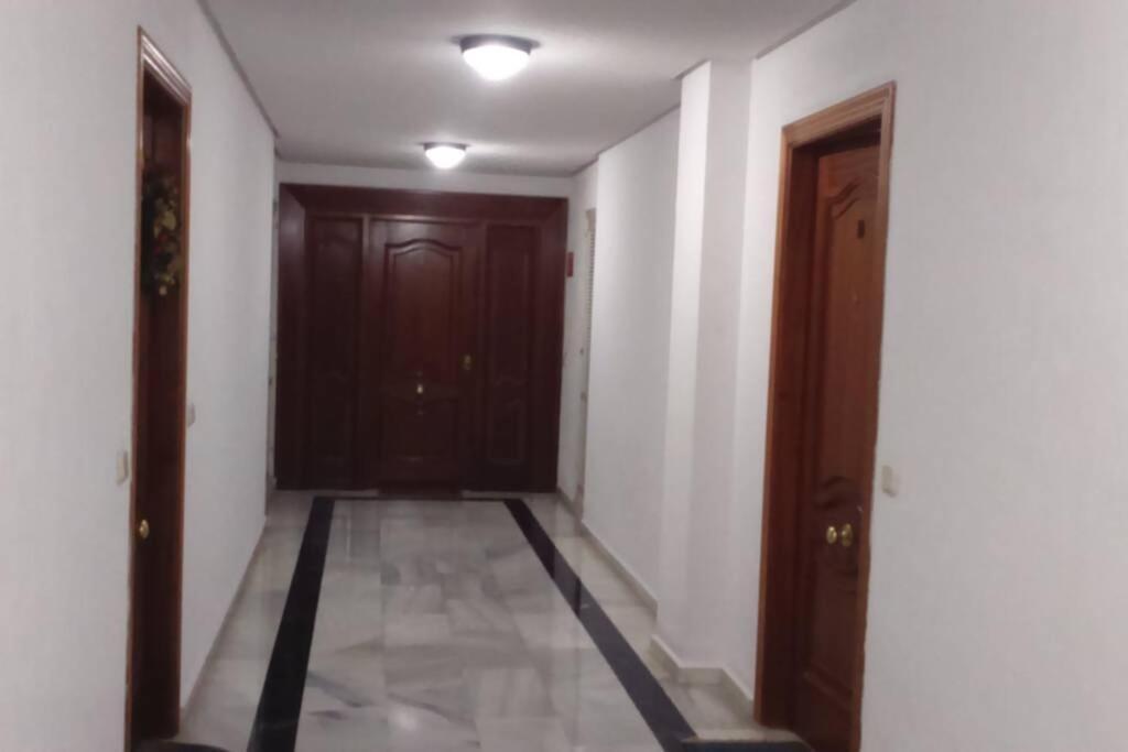 Fuengirola , Beach, Centre ,Balcony With Seaview, For 4 Persons Extérieur photo