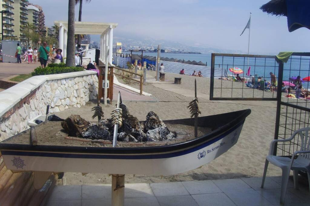 Fuengirola , Beach, Centre ,Balcony With Seaview, For 4 Persons Extérieur photo