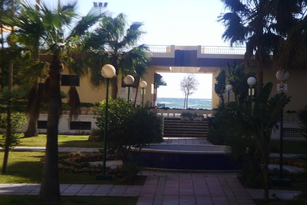 Fuengirola , Beach, Centre ,Balcony With Seaview, For 4 Persons Extérieur photo